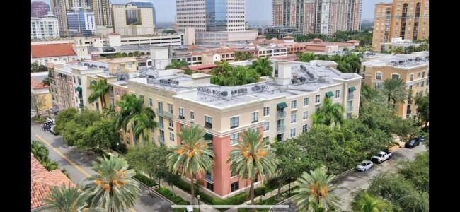 Located in bldg where Cheesecake Factory is in - 720 S Sapodilla Ave