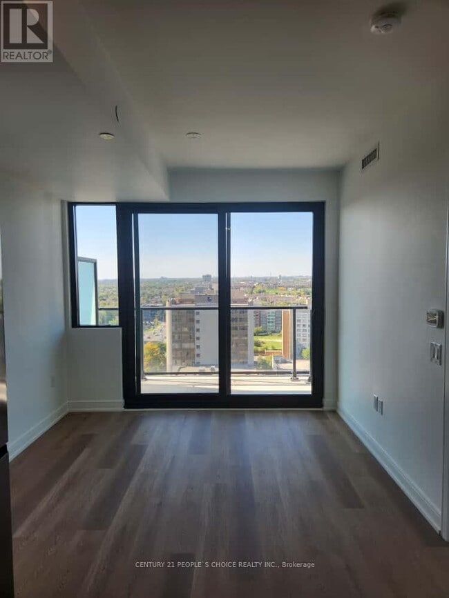 Building Photo - 3009 Novar Rd