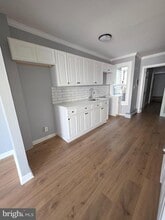 Building Photo - 626 Eisenbrown St