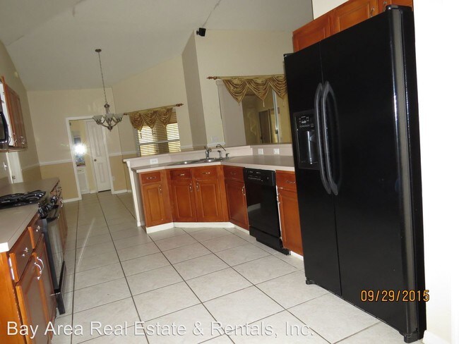 Building Photo - 9427 Hunters Pond Dr