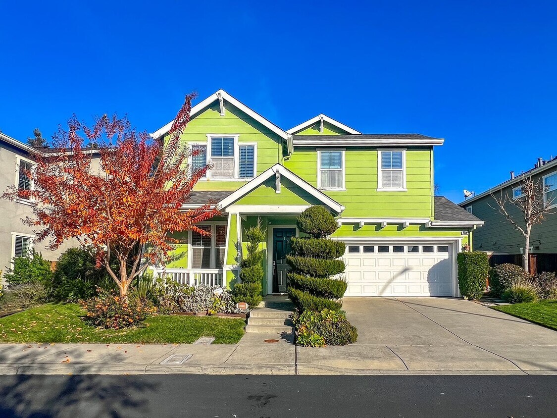 Primary Photo - Four Bedroom Napa Home