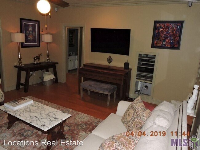 Foto del edificio - 3 br, 2 bath House - 1817 Olive