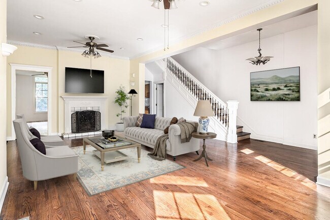 Foto del edificio - 5735 N Ridge Ave