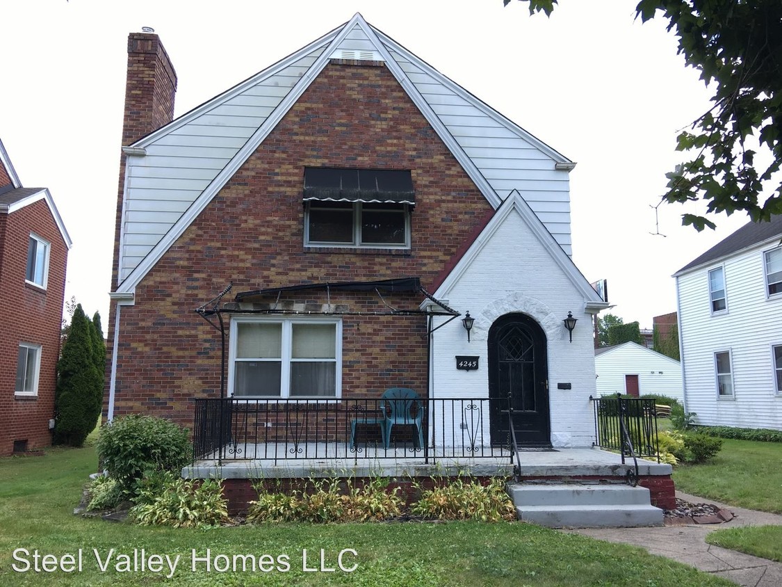 Primary Photo - 4245 Chester Dr