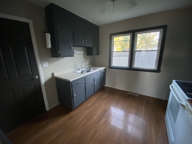 Building Photo - 1 Brownlow Drive