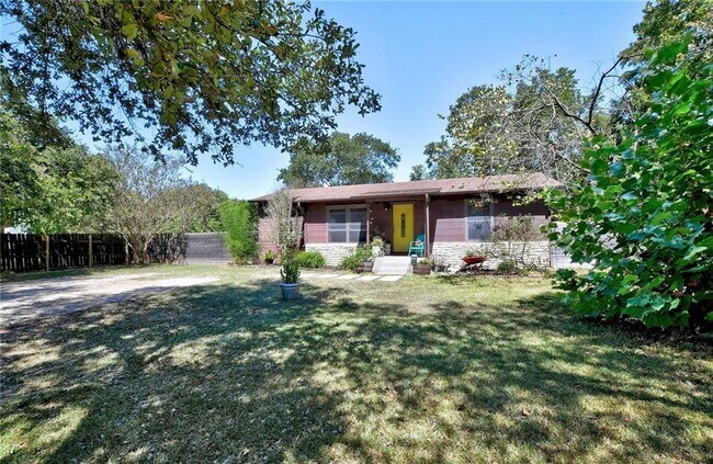 Building Photo - 604 Ralph Ablanedo Dr