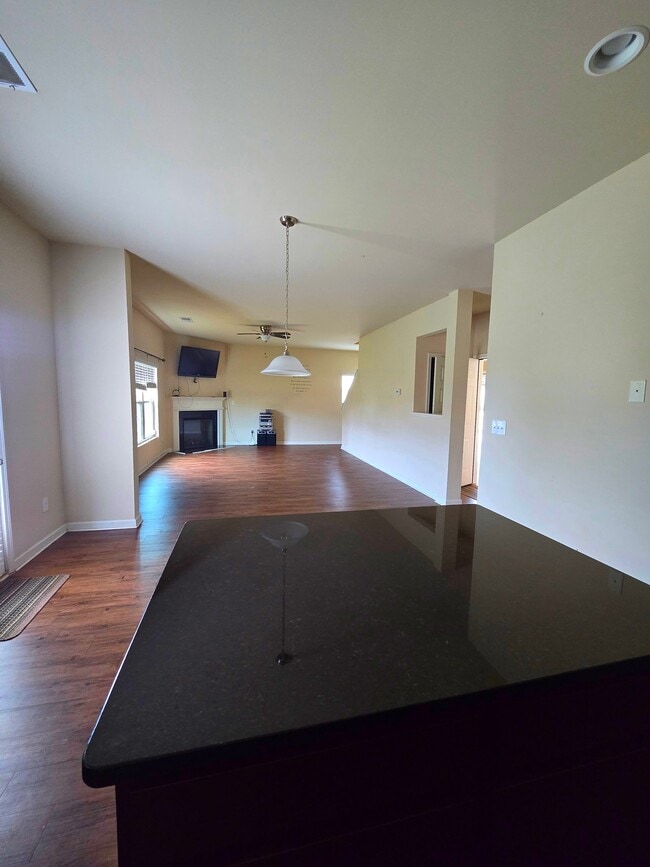 Foto del edificio - 245 Silver Willow Walk