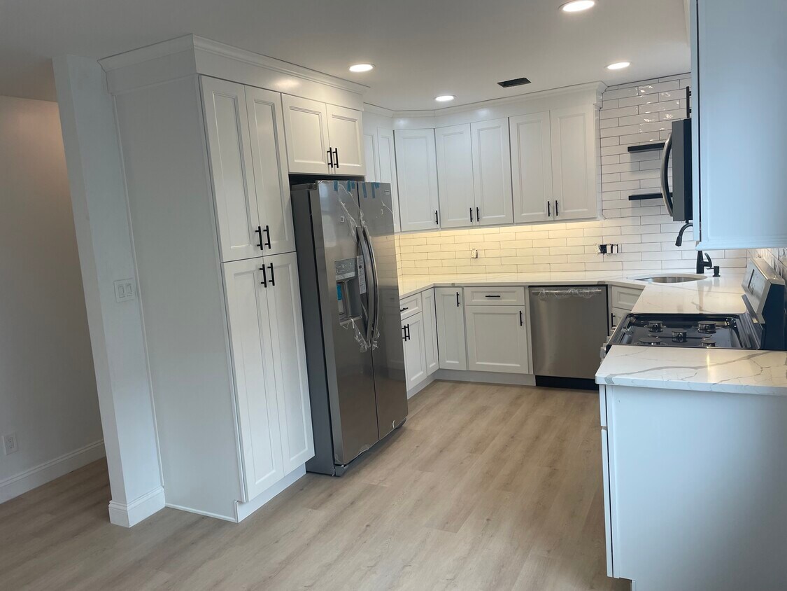 Foto principal - 122 Harrison Ave