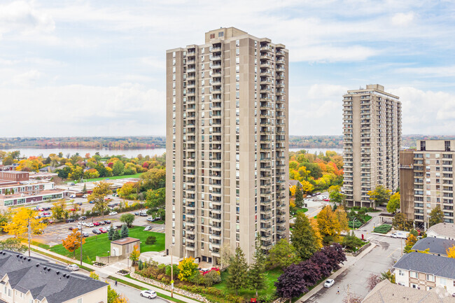 Photo du bâtiment - Island Park Towers III