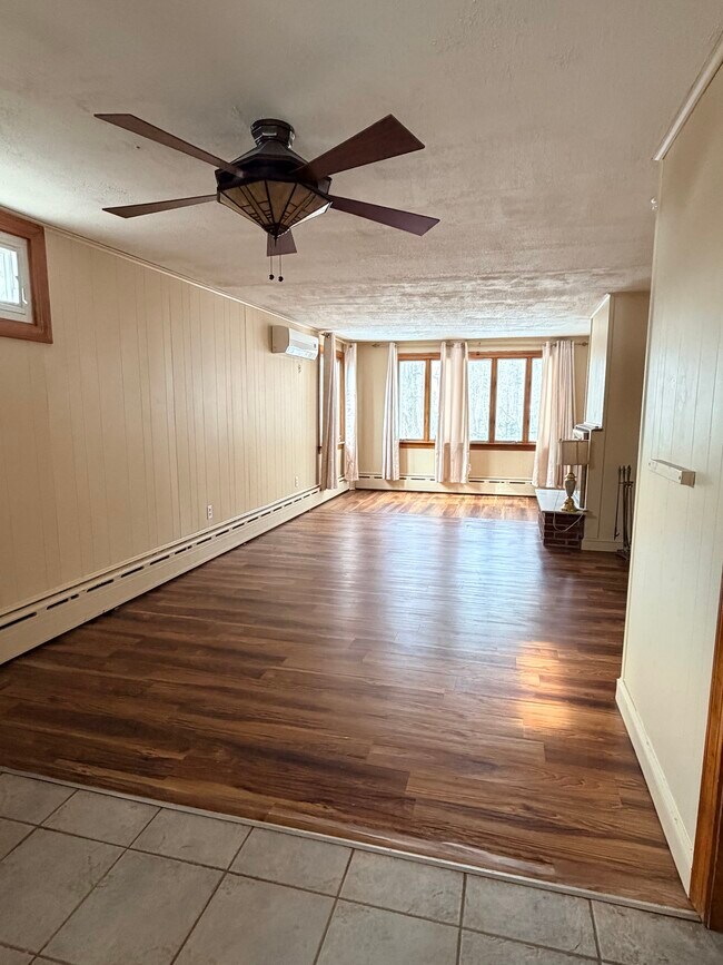 Foto del edificio - 109 Lakeview Ave