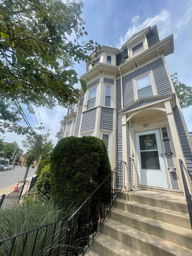 Building Photo - 57 Summer St
