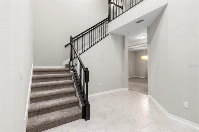 Building Photo - 7537 Pool Compass Loop