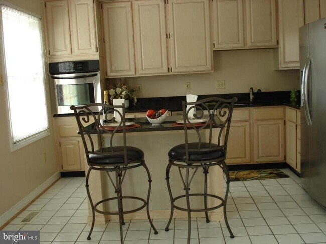 Foto del edificio - 15734 Cherry Blossom Ln