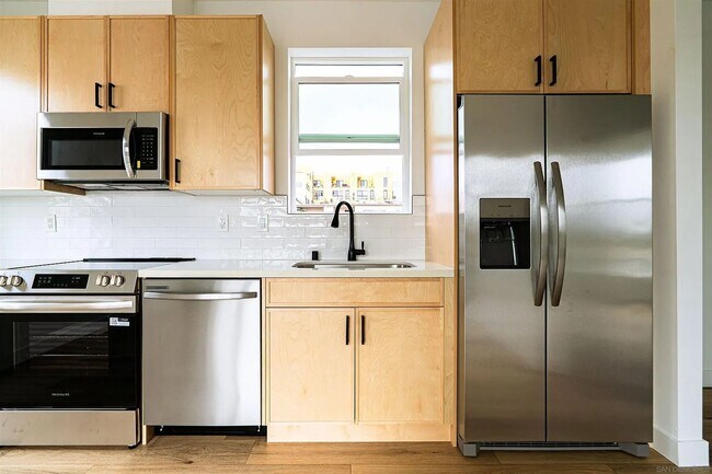 Foto del edificio - 2945 B. St