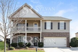 Building Photo - 420 Plamondon Dr