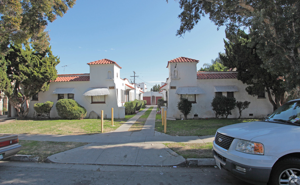 Primary Photo - 8164-8170 Mountain View Ave