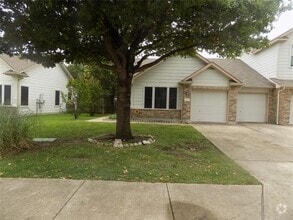 Building Photo - 1006 Janae Ct