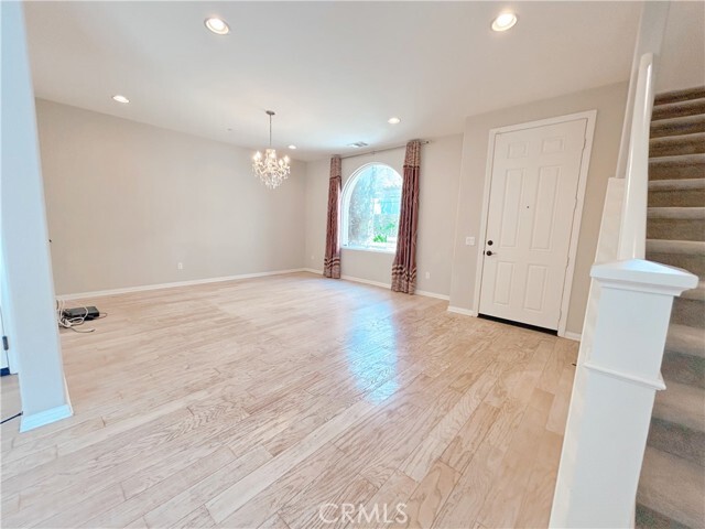 Foto del edificio - 352 Golden Bear Ln