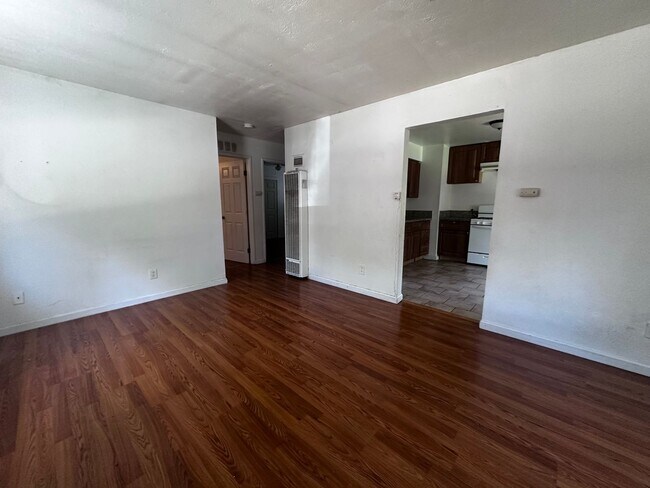 Foto del edificio - 440-444 Harding Ave