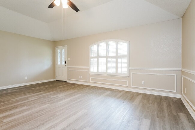 Building Photo - 920 Tennessee Trail