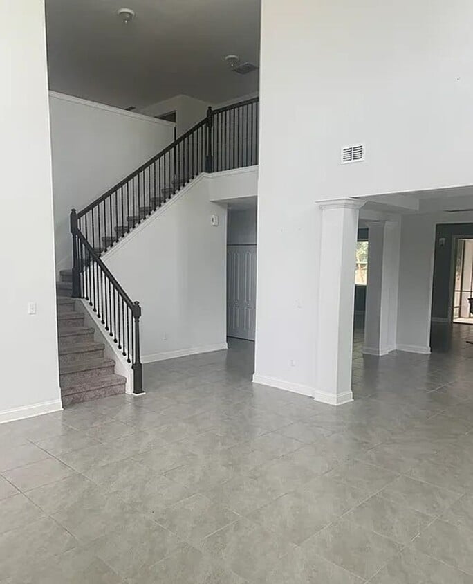 Primary Photo - Beautiful 5/4 home with over 4k sqft, fenc...