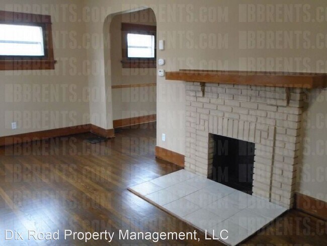 Building Photo - 3 br, 1 bath House - 140 East Norman Avenue,