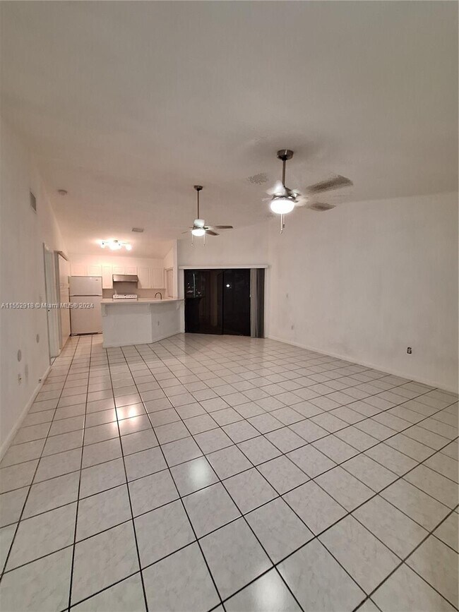 Building Photo - 3214 San Remo Cir