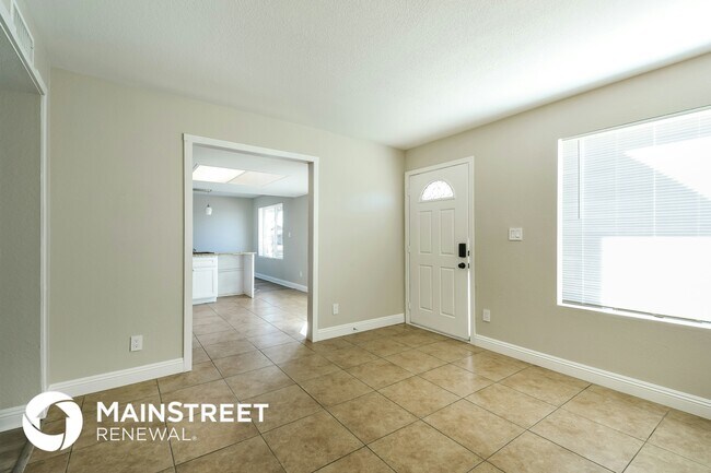 Building Photo - 1522 W Wahalla Ln