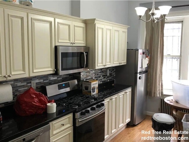 Photo - 686 Parker St Apartment