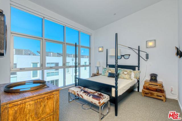 Foto del edificio - 4151 Redwood Ave