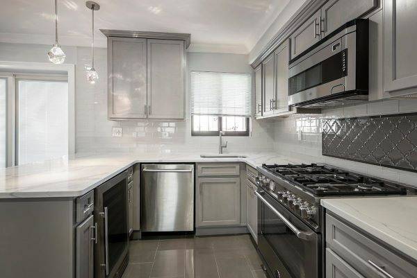 Foto del edificio - 1053 E 222nd St