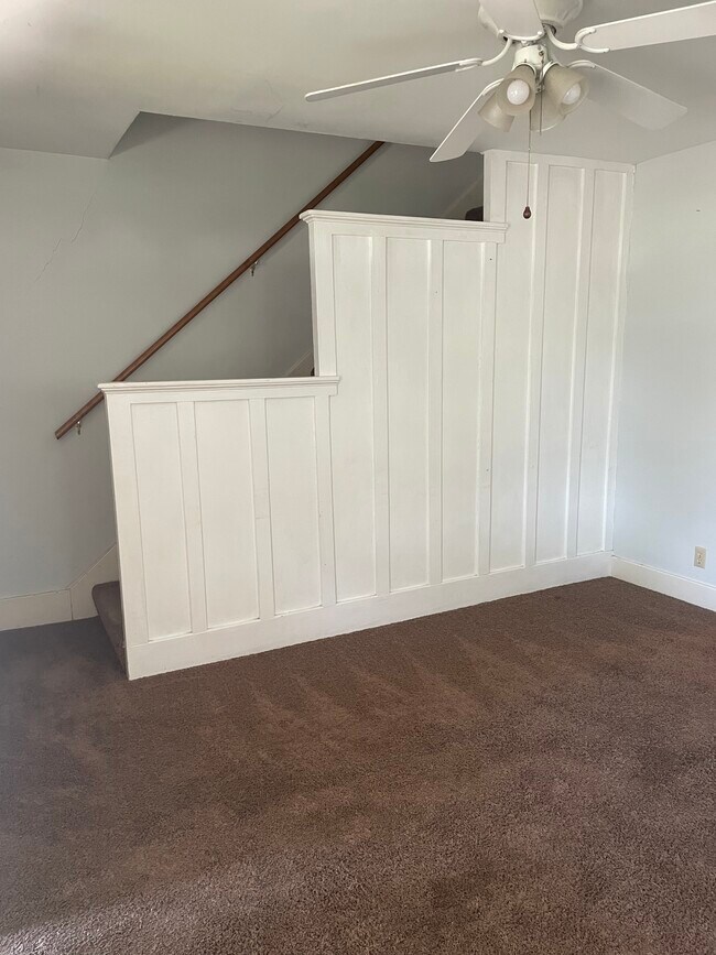Feature wall - 2214 Roanoke Ln
