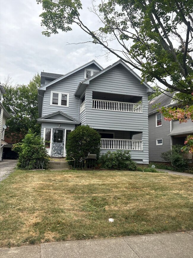 Building Photo - 2179 Edgewood Rd