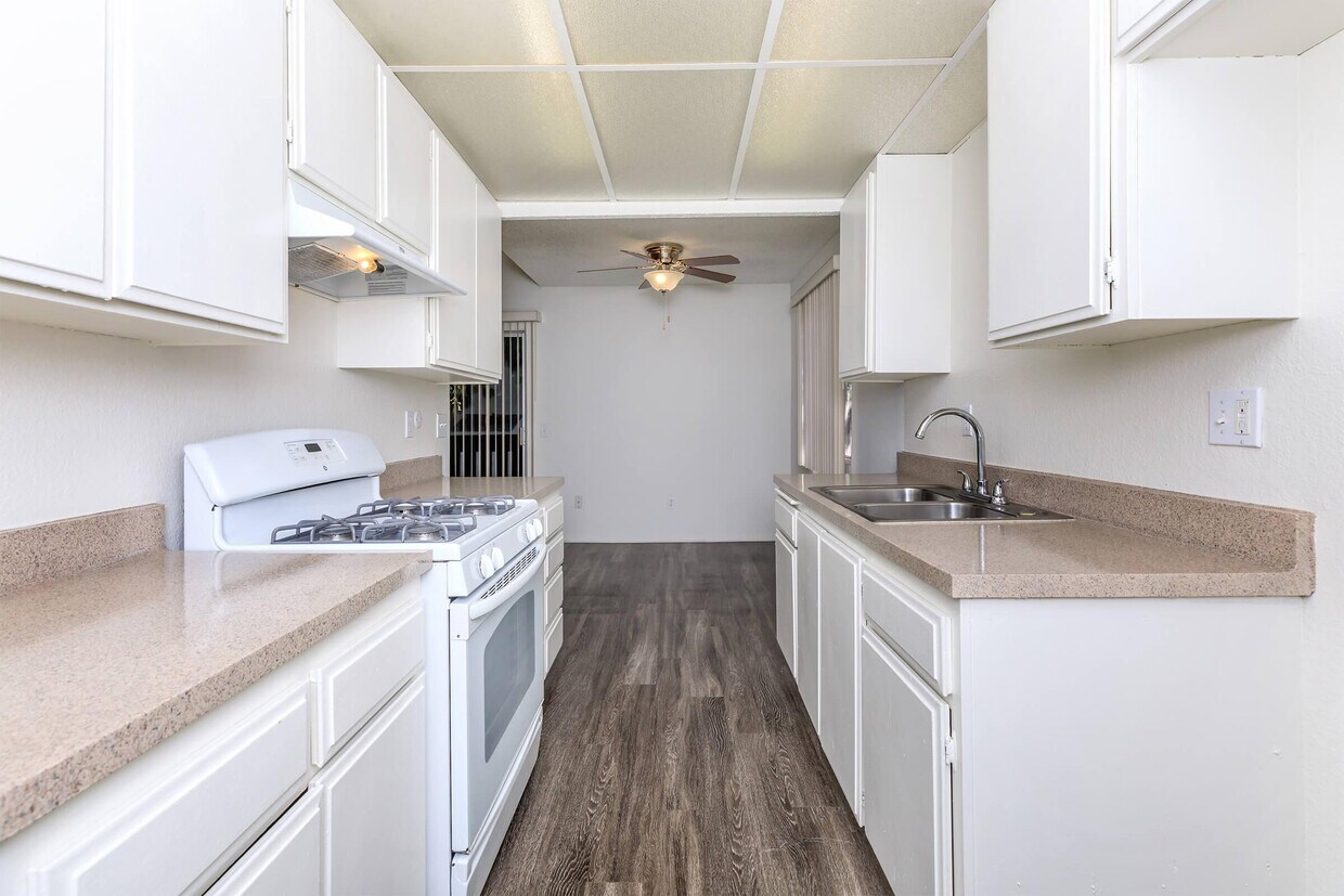 Tamarack Woods Apartment Homes Apartments in Brea, CA