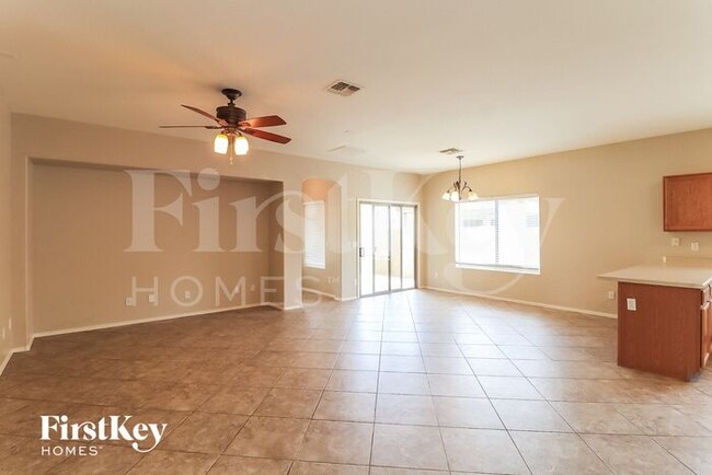 Foto del edificio - 15309 N 137th Ln