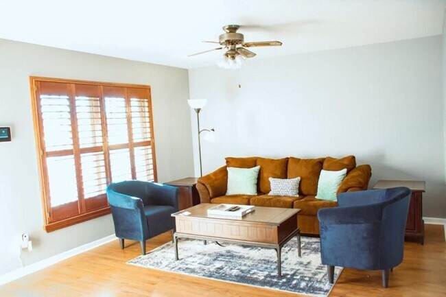 Foto del edificio - 5206 Colfax Pl