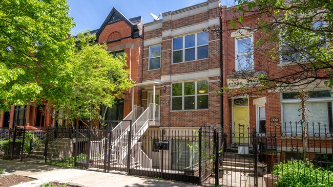 Foto del edificio - 909 S Oakley Blvd