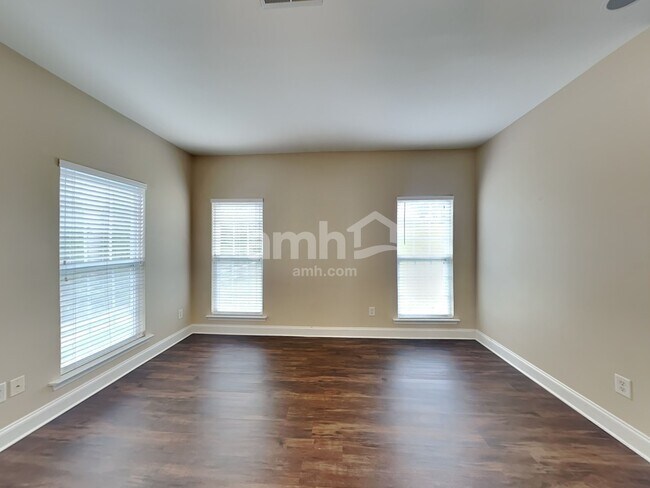Building Photo - 12819 Coral Sunrise Drive