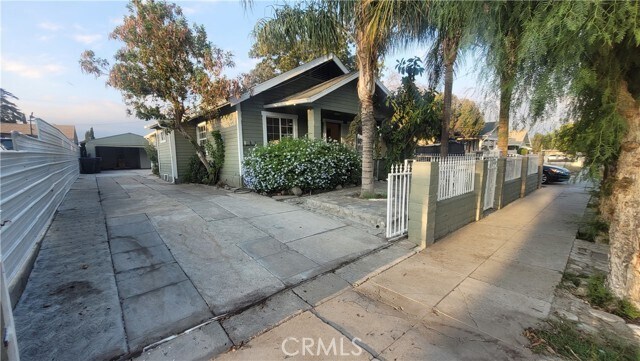 Foto principal - 1336 Oak St