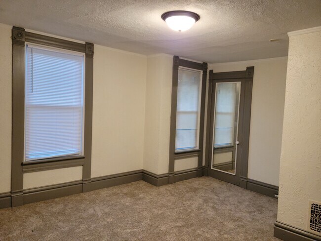 Dormitorio principal - 1103 Harlem Blvd