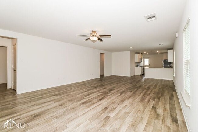 Foto del edificio - Coming Soon!