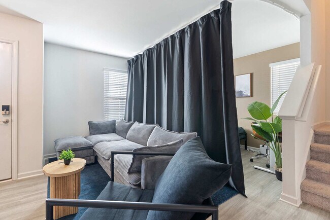 Building Photo - 227 Socket St