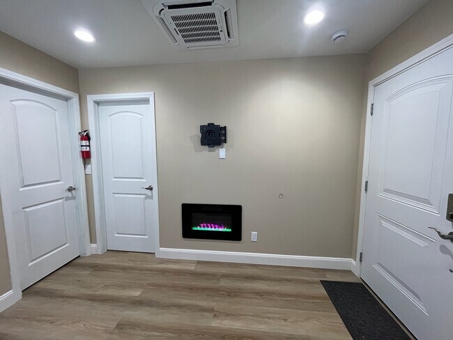 Foto del edificio - 324 Nassau Ln