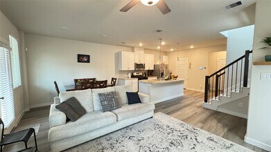 Building Photo - 1505 Red Acer Dr