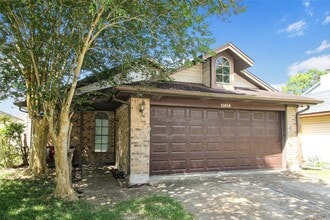 Building Photo - 11614 Gullwood Dr