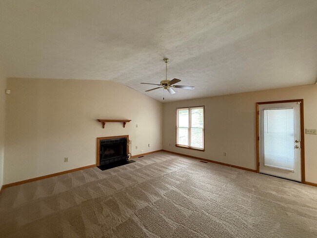 Foto del edificio - 5671 Archer Rd