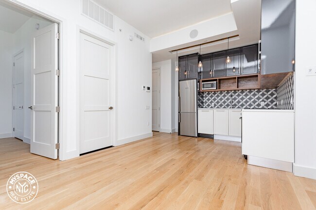 Building Photo - 41-21 28th St