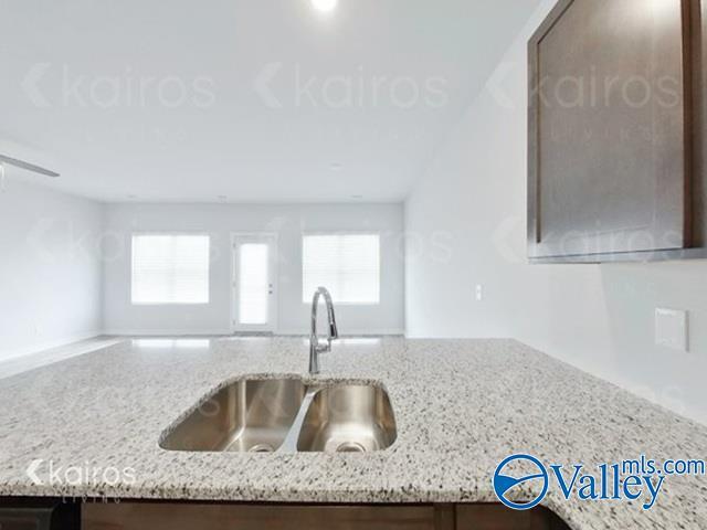 Foto del edificio - 6106 Taramore Ln NW