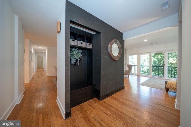 Foto del edificio - 257 W Chelsea Cir