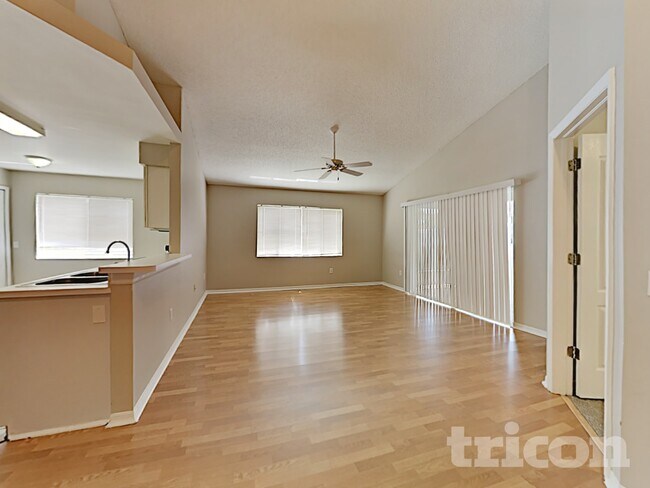 Building Photo - 308 Sonoma Dr